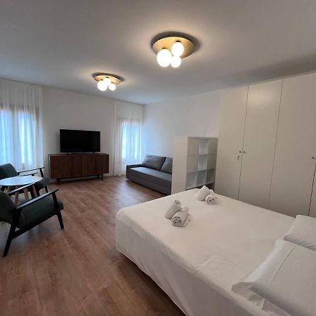 Residenza Urania Apartment เวนิส ภายนอก รูปภาพ